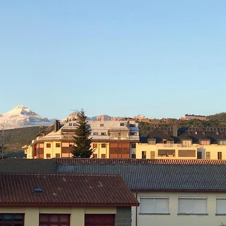 Vista Pena Oroel Apartament